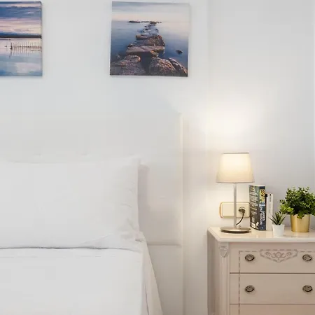 La Maricita Cristianos - Front & Sea View Apartment