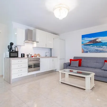 Lägenhet La Maricita Cristianos - Front & Sea View