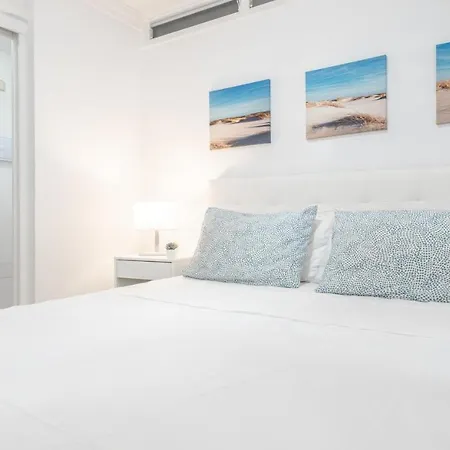 La Maricita Cristianos - Front & Sea View Only Adult דירה