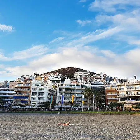 La Maricita Cristianos - Front & Sea View Only Adult דירה